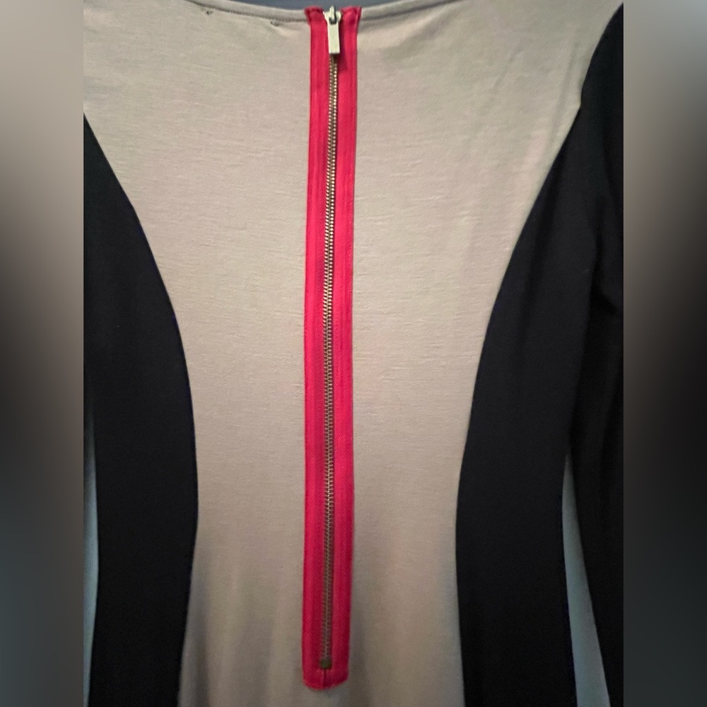 Black and Tan color block bodycon dress by Ella Moss. Size XS in EUC - Picture 5 of 5